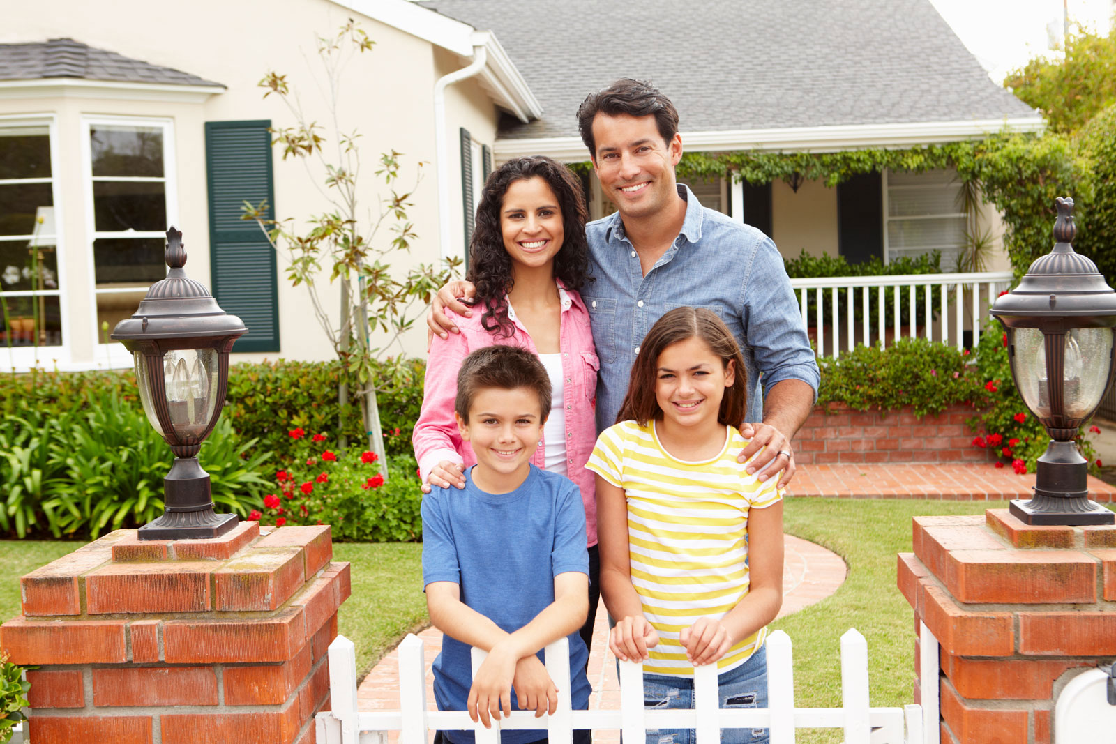 family-buying-a-home